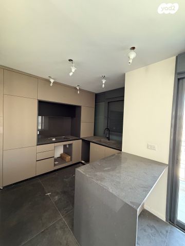 שדרות וושינגטון 29