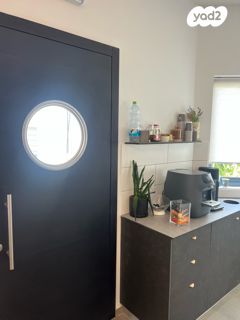 קליניקות, מודיעין מכבים רעות