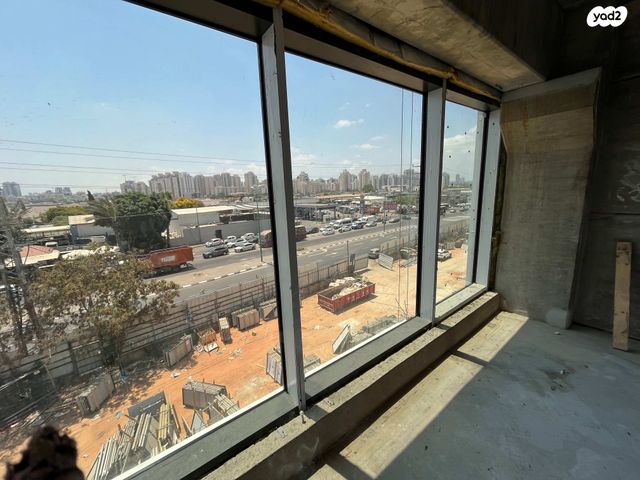 בן ציון גליס 