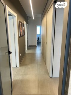 קליניקות, מודיעין מכבים רעות