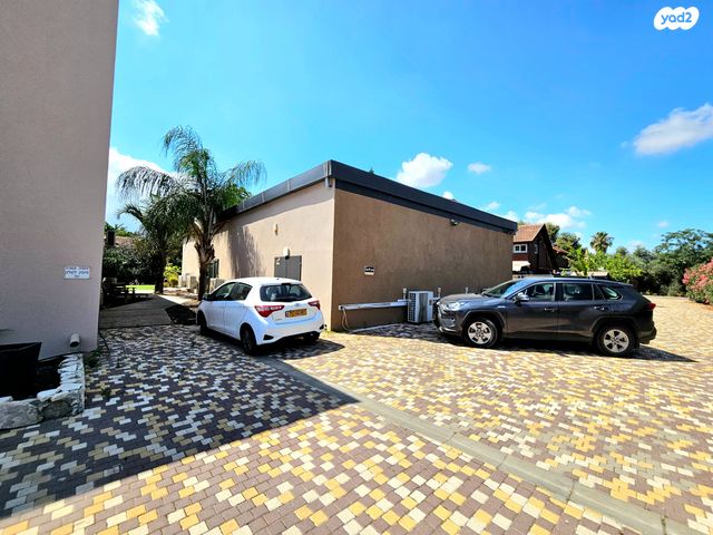 מחסנים, גנות