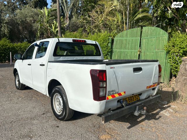 איסוזו די-מקס