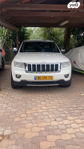 מודעת רכב ג'יפ גרנד צ'ירוקי