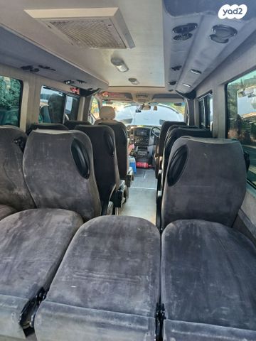 מיניבוסים ורכבי הסעות