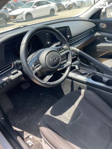 יונדאי אלנטרה