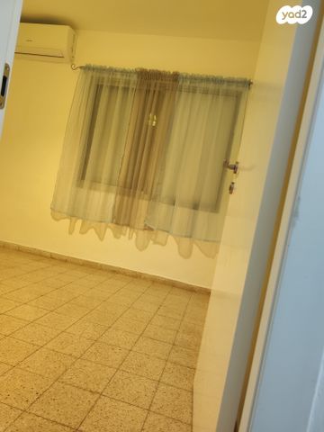 מבוא בנימין 9