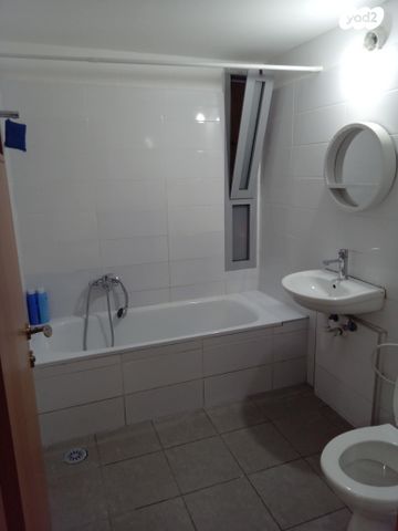 דירה, שמעון פרס 1, המחנה הצבאי, קרית מלאכי