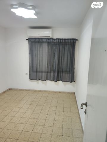 דירה, מבוא בנימין 9, בני ישראל, קרית גת