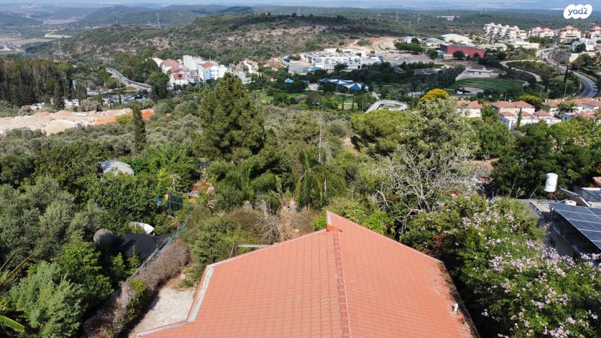 בית פרטי/ קוטג', ז'בוטינסקי 12, מושבה מרכז, זכרון יעקב