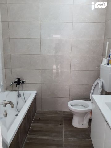 בית פרטי/ קוטג', הרב יוסף מלכה 7, שלום עליכם, מגדל העמק