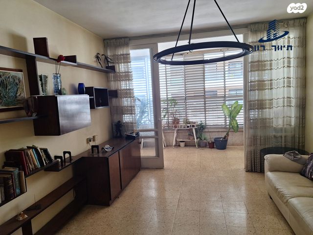 דירה, בורוכוב, גבעתיים