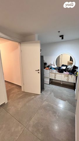 דירה, יעקב דורי, נאות שמיר, רמלה