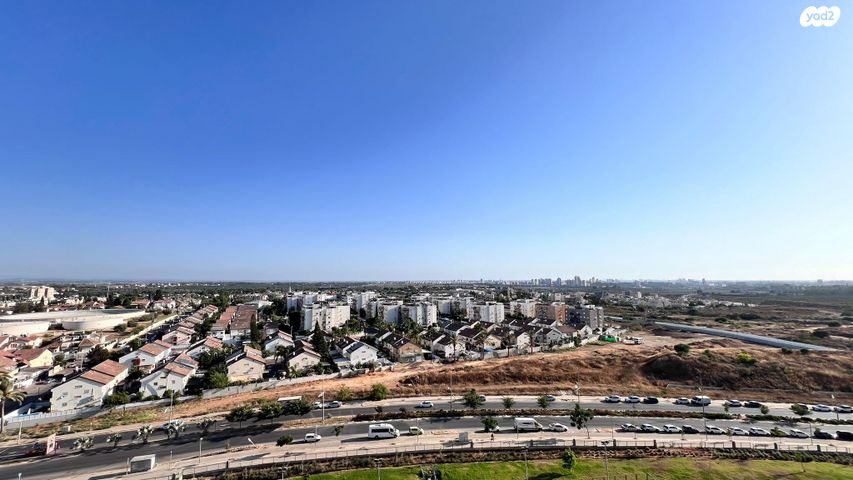 דירה, יעקב דורי, נאות שמיר, רמלה