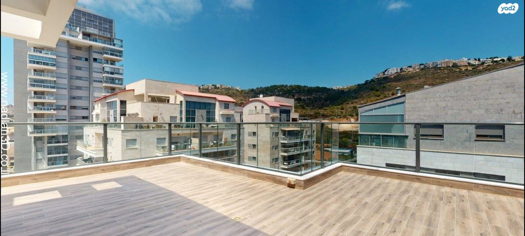 גג/ פנטהאוז, פנחס ואברהם רוטנברג, מת"מ, נאות פרס, חיפה