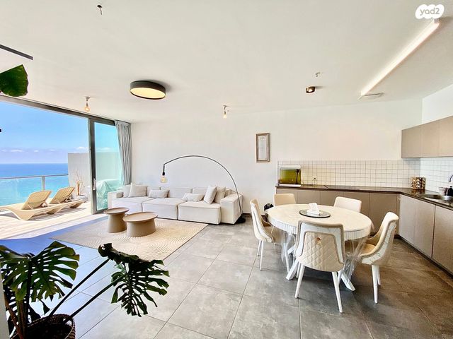 דירה, שדרות רחבעם זאבי 15, גבעת אולגה, חדרה