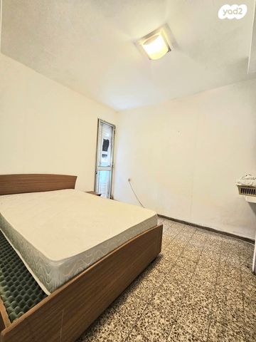 דירת גן, א. טווינה, נווה יהונתן, רמלה