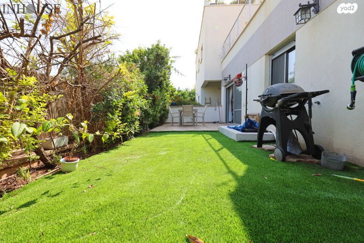 דירת גן, תל מונד