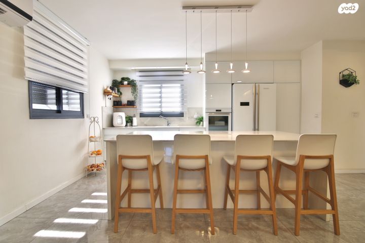 גג/ פנטהאוז, הערמונים 8, קרית אתא