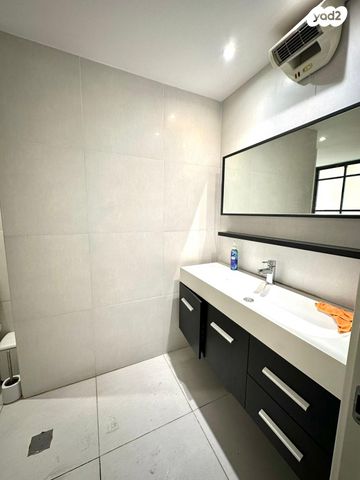 דירה, יחיאל דב דרזנר, רמת אביב ג', תל אביב יפו