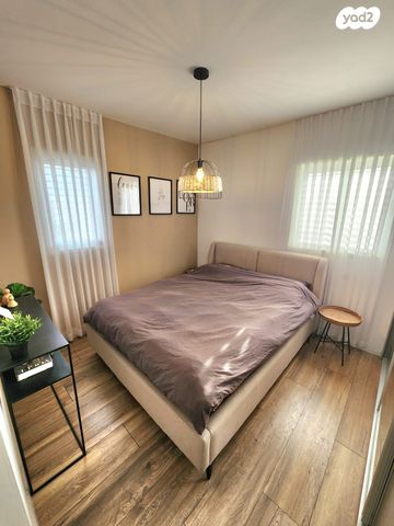 דירה, הר הצופים, רחובות ההולנדית, רחובות