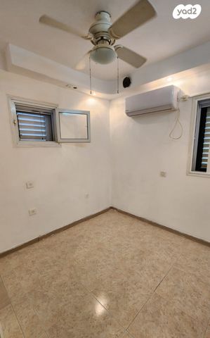 דירה, מעפילי אגוז 85, נווה חן, תל אביב יפו