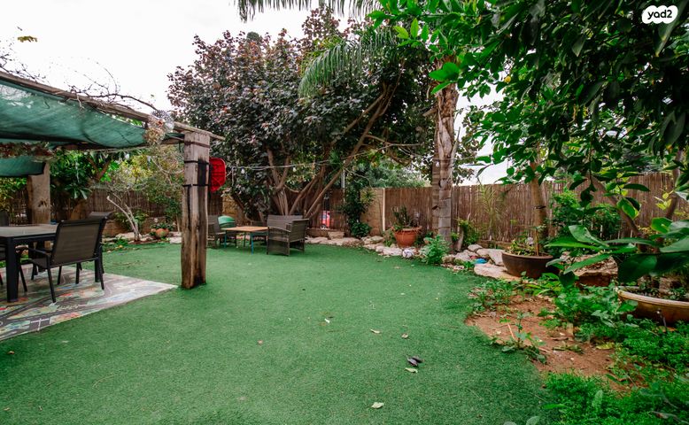 בית פרטי/ קוטג', מתחם 19 - 20 (מתחם הפרחים), הוד השרון