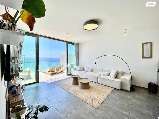 דירה, שדרות רחבעם זאבי 15, גבעת אולגה, חדרה