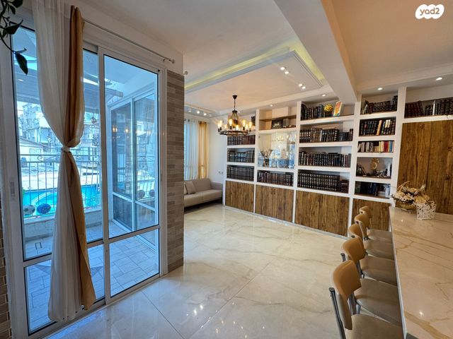 דירה, הרב הרצוג, בני ברק