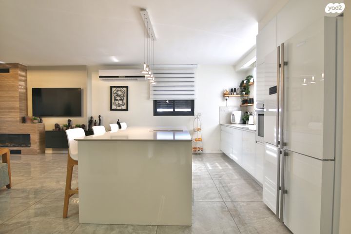 גג/ פנטהאוז, הערמונים 8, קרית אתא