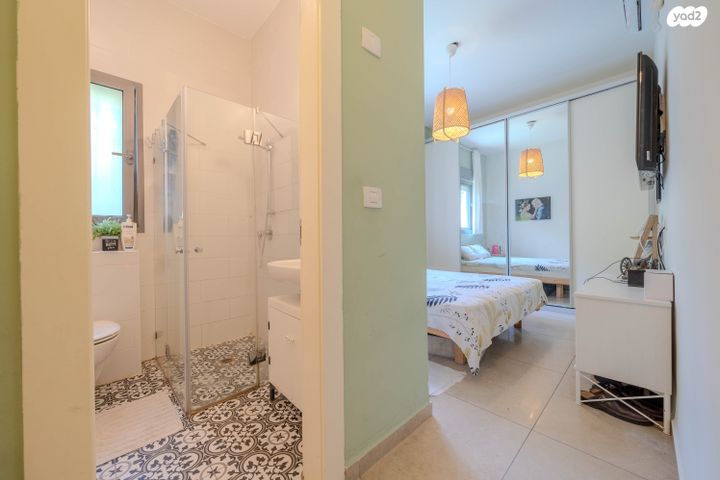 דירת גן, לוטם 16, הפרחים, חריש