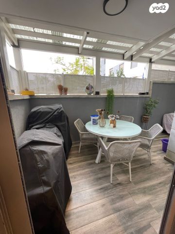 דירת גן, גדרה