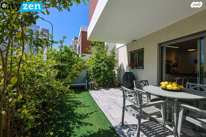 בית פרטי/ קוטג', נחל בניאס, אגמים, נתניה