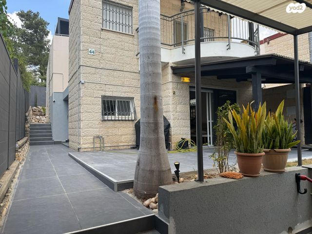 בית פרטי/ קוטג', האלה, גבעת ארזים, שלומי