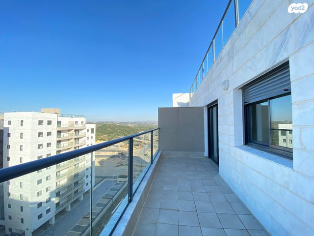 גג/ פנטהאוז, מעו"ף, חריש