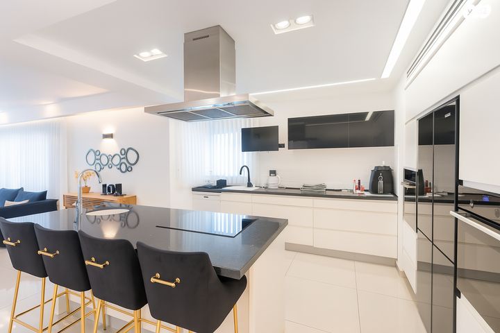 שביל חודשי השנה 