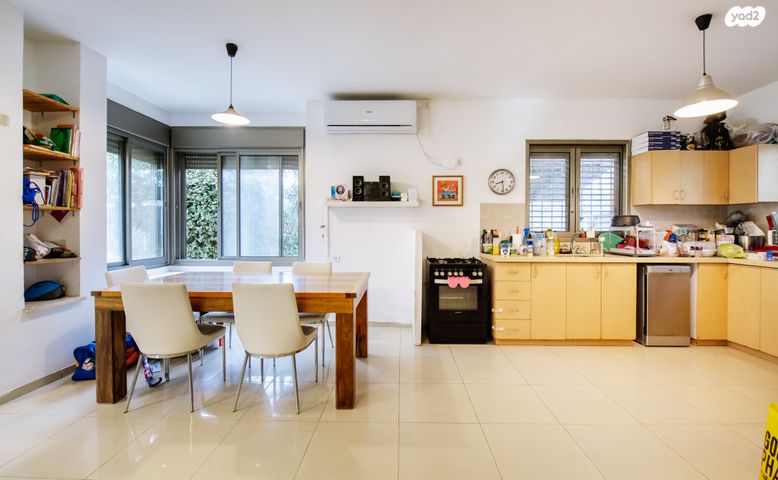 בית פרטי/ קוטג', מתחם 19 - 20 (מתחם הפרחים), הוד השרון