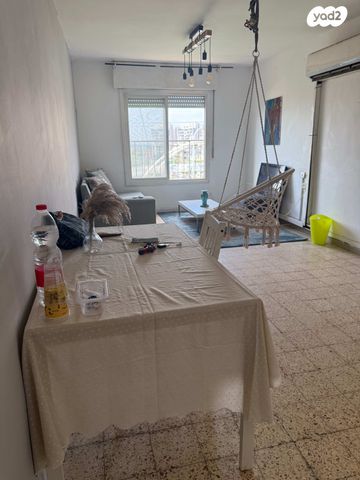 דירה, כפר יונה