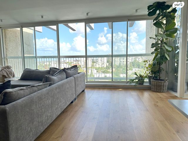 גג/ פנטהאוז, הסייפן, נווה רסקו, רמת השרון