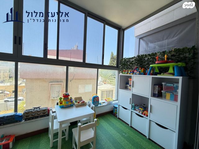 דירה, צבי ש"ץ, גרין ועם, חולון