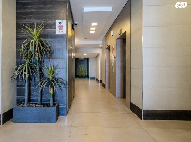 דירת גן, לוטם 16, הפרחים, חריש