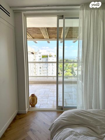 גג/ פנטהאוז, הסייפן, נווה רסקו, רמת השרון