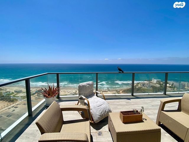 דירה, שדרות רחבעם זאבי 15, גבעת אולגה, חדרה