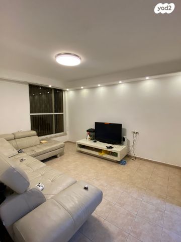 שאול המלך 135