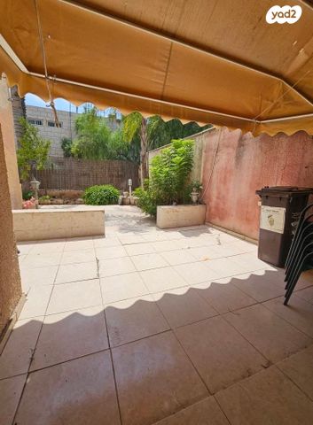 דירת גן, א. טווינה, נווה יהונתן, רמלה