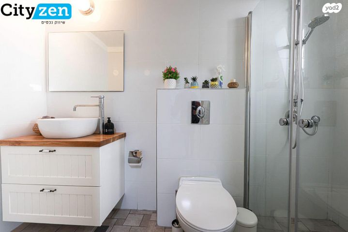 בית פרטי/ קוטג', נחל בניאס, אגמים, נתניה