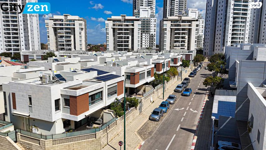 בית פרטי/ קוטג', נחל בניאס, אגמים, נתניה