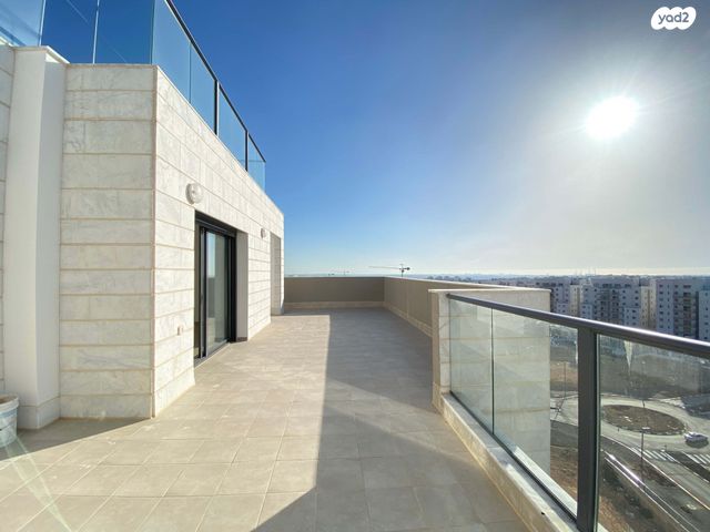 גג/ פנטהאוז, מעו"ף, חריש