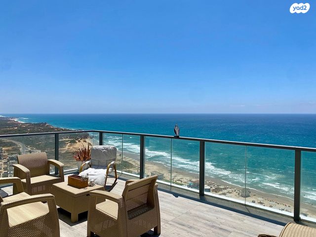 דירה, שדרות רחבעם זאבי 15, גבעת אולגה, חדרה