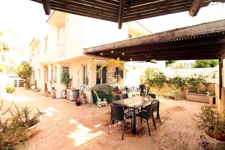 בית פרטי/ קוטג', צ.פ. חיות, נאות הרצל, נתניה