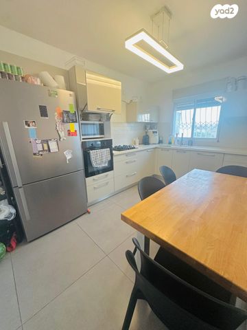 דירה, השקד 6, עין שרה, נהריה